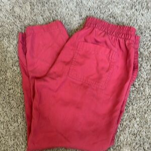 Light weight, pink capri pants, size small